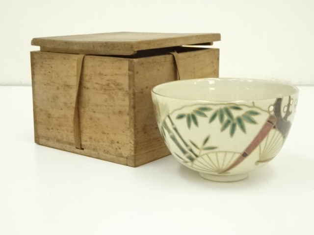 道具 ] - 道具 京焼 清閑寺窯造 杉田祥平 色絵松竹梅扇面茶碗（保護箱